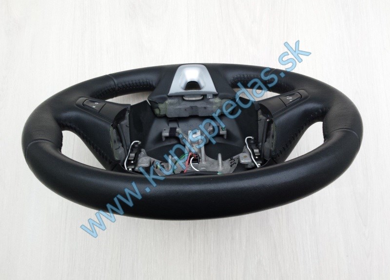 Volant RENAULT MEGANE 3 / SCENIC / KANGOO